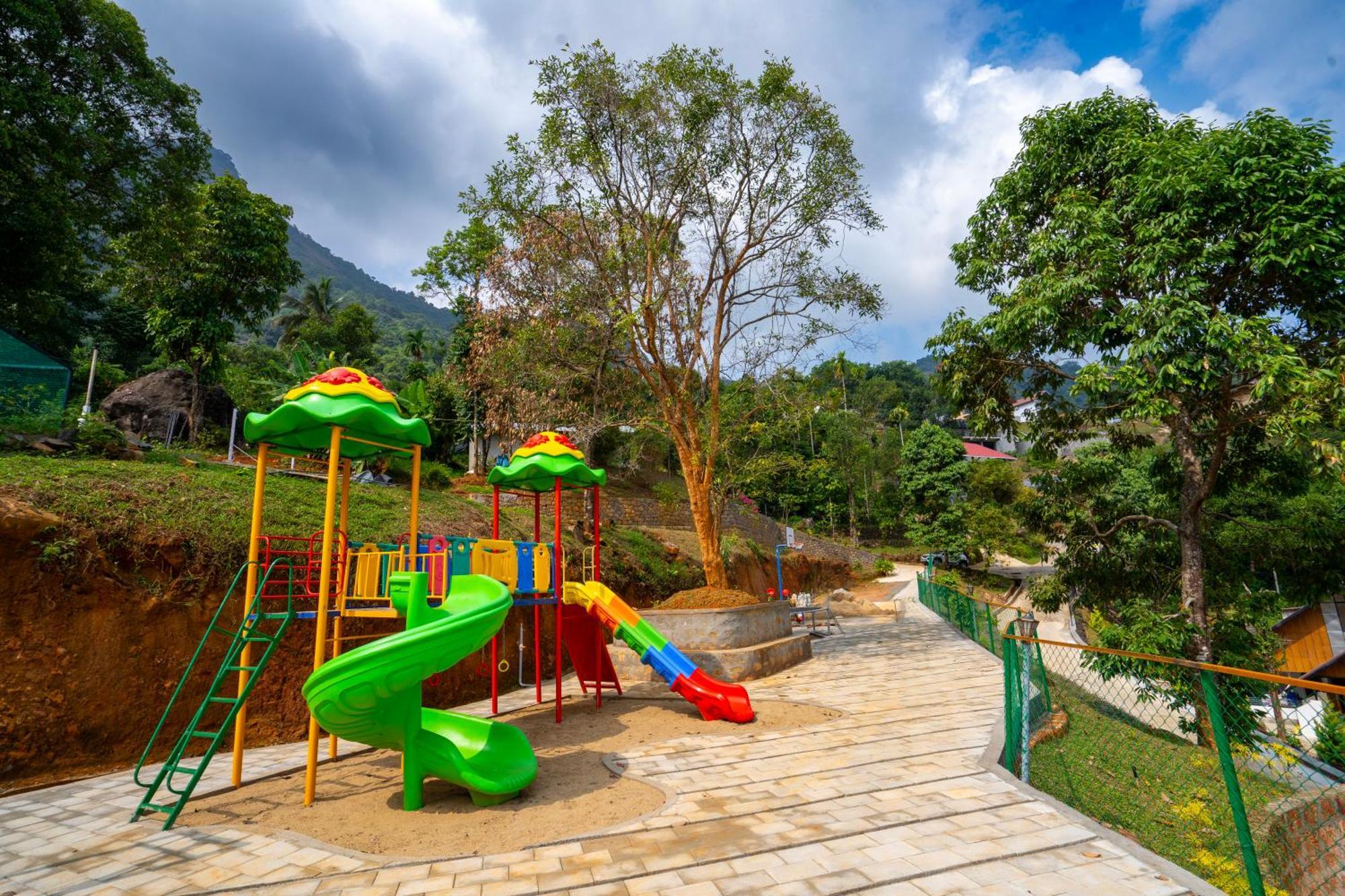 Karimb Resorts Vallikavungal Luaran gambar