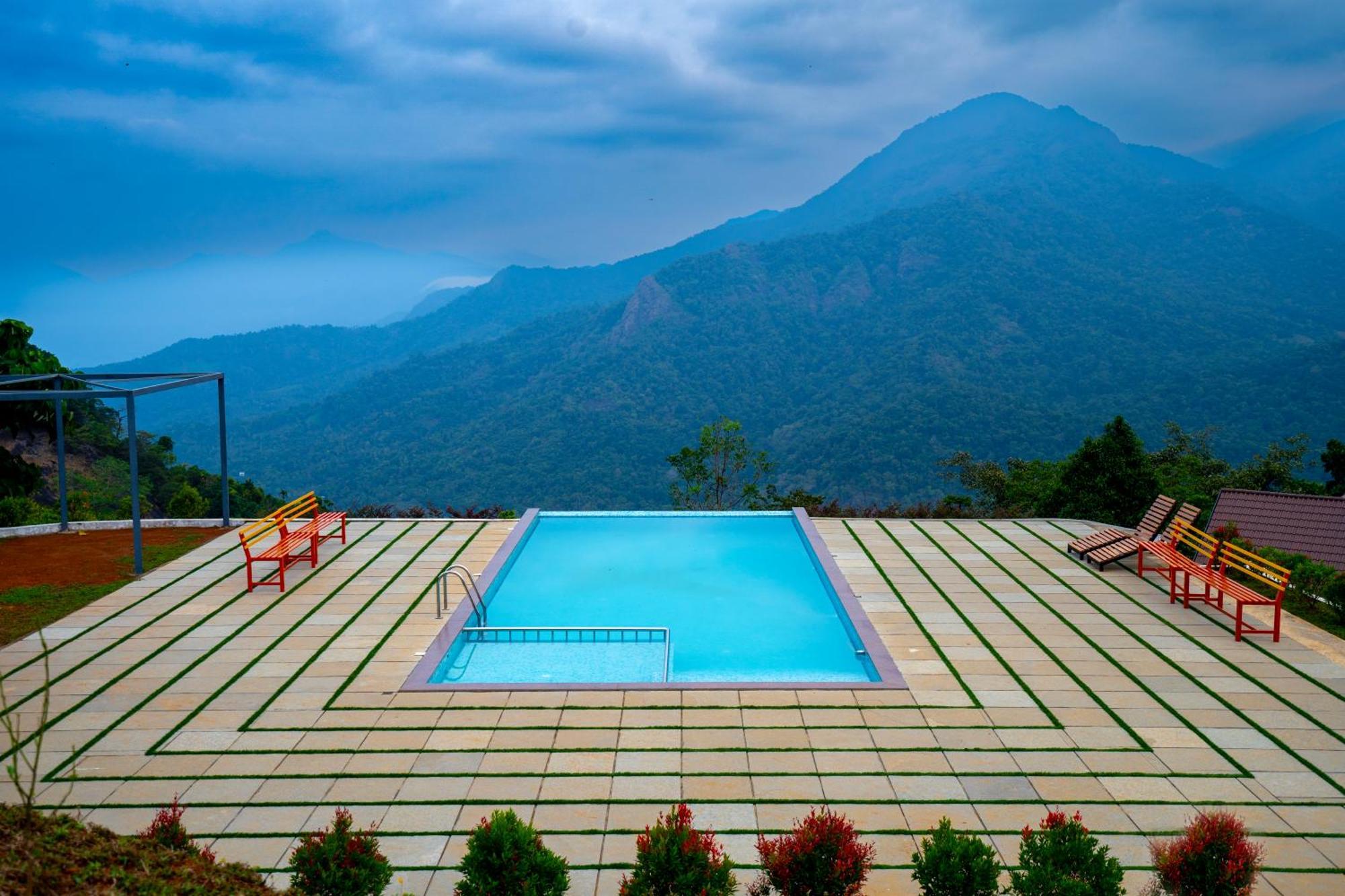 Karimb Resorts Vallikavungal Luaran gambar