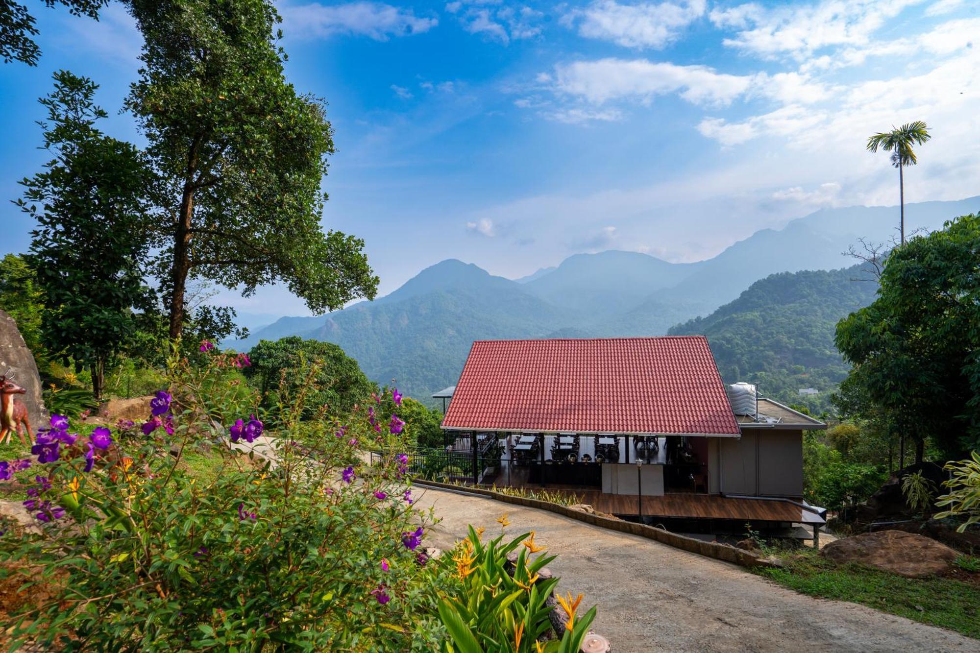 Karimb Resorts Vallikavungal Luaran gambar