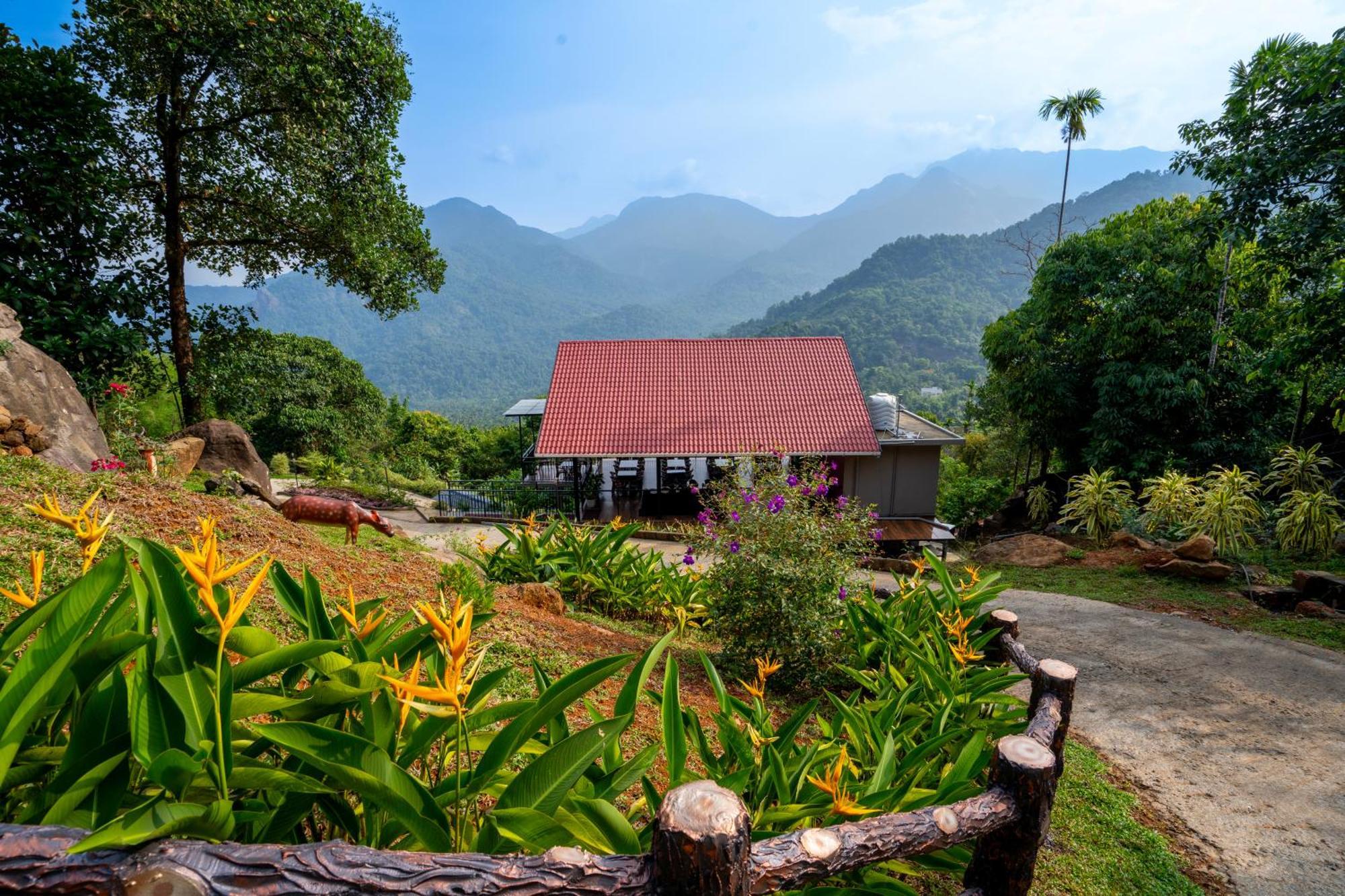 Karimb Resorts Vallikavungal Luaran gambar
