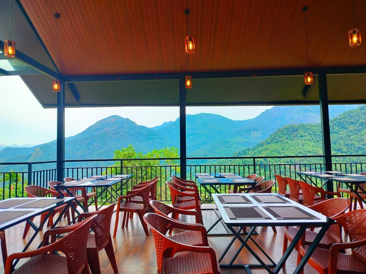 Karimb Resorts Vallikavungal Luaran gambar