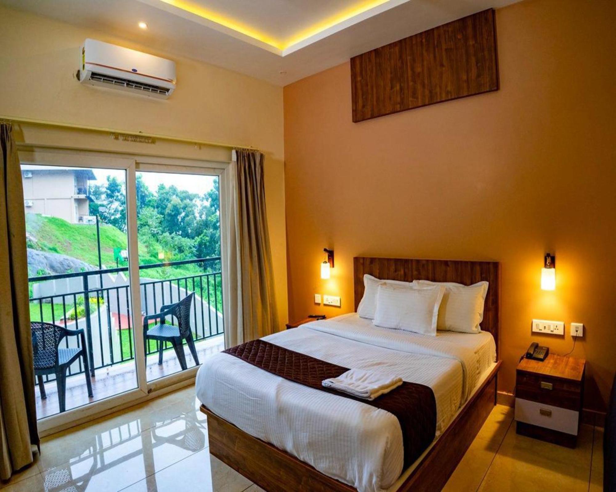 Karimb Resorts Vallikavungal Luaran gambar